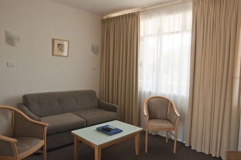 Taft Motor Inn - Dalby Accommodation 0