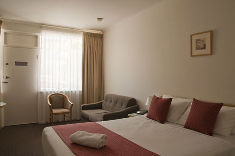 Taft Motor Inn - Dalby Accommodation 1