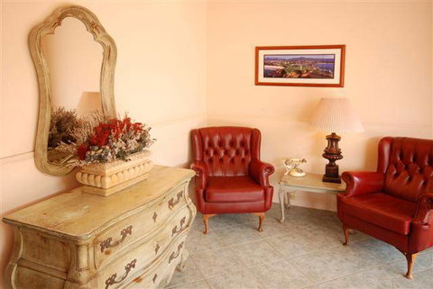The Belmore All-Suite Hotel - Dalby Accommodation 1