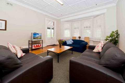 The Centre Bed & Breakfast - Dalby Accommodation 0