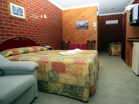 The Elms Motor Inn - Dalby Accommodation 2