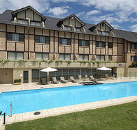 The Hills Lodge Hotel  Spa - Dalby Accommodation