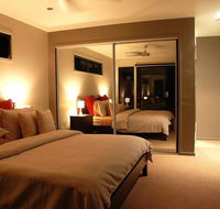 The Long Weekend Retreat - Dalby Accommodation