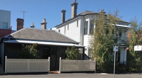 Williamstown Cottages & Apartments - Dalby Accommodation 3