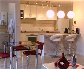 Mumbles - Dalby Accommodation 1