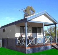 Pinjarra Cabins and Caravan Park - Dalby Accommodation