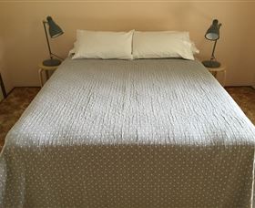 Narrawallee Holiday House - Dalby Accommodation 1