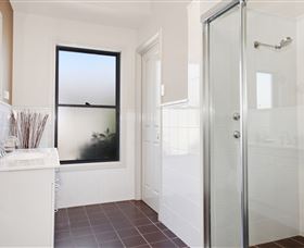 The 17th Tee - Dalby Accommodation 4