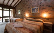 Avoca Beach Hotel And Resort - Dalby Accommodation 1