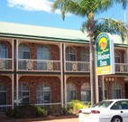 Hamiltons Henry Parkes Motor Inn - Dalby Accommodation
