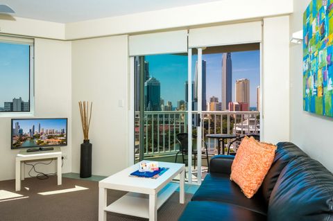 The Emerald Surfers Paradise - Dalby Accommodation 9