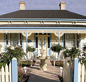 Carrington House - Dalby Accommodation