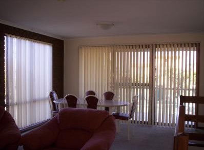 Anchor Bell Holiday Apartments - Dalby Accommodation 3