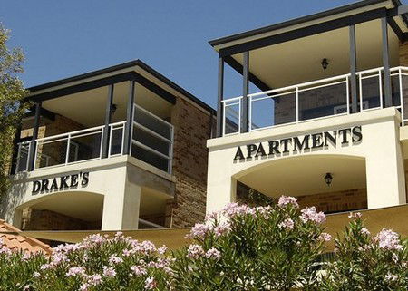 Drakes Apartments With Cars - Dalby Accommodation 0