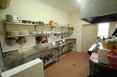 Ashfield Manor - Dalby Accommodation 2