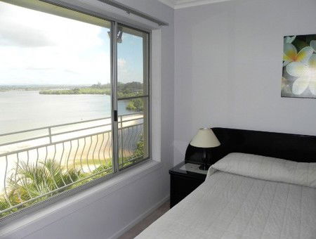 Leisure-lee Holiday Apartments - Dalby Accommodation 1