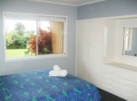 Leisure-lee Holiday Apartments - Dalby Accommodation 3
