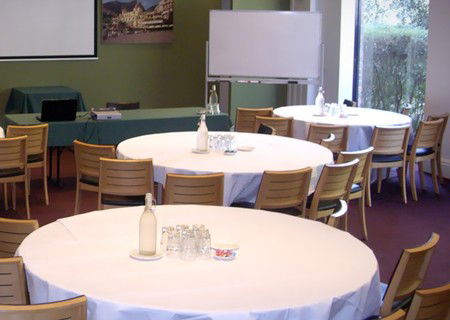 Best Western The Tudor Box Hill - Dalby Accommodation 2