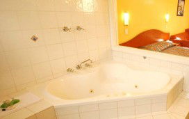  Colonial Motel Richmond - Dalby Accommodation 0