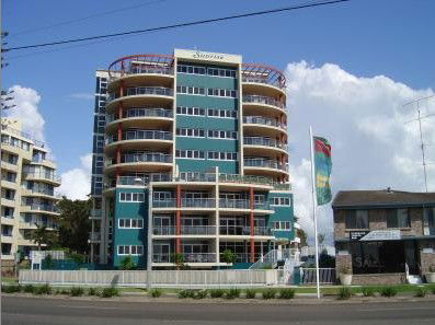 Sunrise Tuncurry Apartments - Dalby Accommodation 4