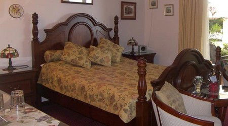 Muscatels - Dalby Accommodation 0