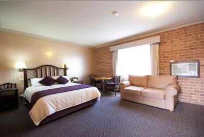 Blue Gum Motor Inn - Dalby Accommodation 3