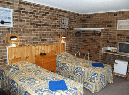 Acacia Snowy Motel - Dalby Accommodation 1