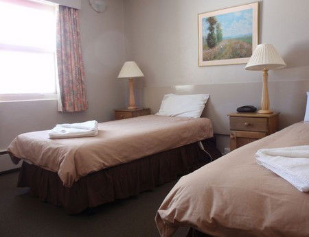 Swagman Chalet - Dalby Accommodation 3