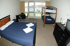 Lake Jindabyne Hotel Motel - Dalby Accommodation 0