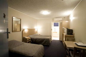 Dorset Gardens Hotel - Dalby Accommodation 0
