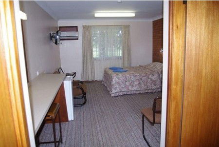 Castlereagh Motor Inn - Dalby Accommodation 3
