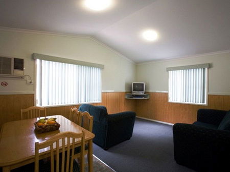 Perth Vineyards Holiday Park - Dalby Accommodation 4