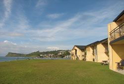 Lennox Head Beachfront Apartments - Dalby Accommodation 2