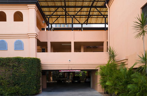 Central Plaza Apartments - Dalby Accommodation 5