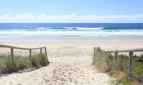 Golden Riviera Beach Resort - Dalby Accommodation 0
