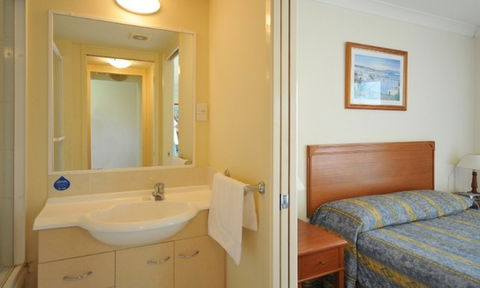 Golden Riviera Beach Resort - Dalby Accommodation 4