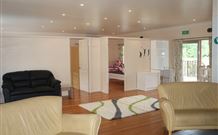 Hunter Valley Macadamia Lodge - Dalby Accommodation 1