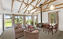 Mystery Bay Cottages - - Dalby Accommodation 2