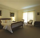 Yarrahapinni Homestead - Dalby Accommodation