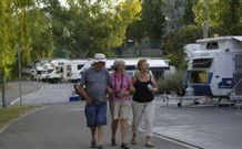 Ducks Crossing - Dalby Accommodation 0
