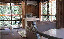 Eco Huts - Jervis Bay Getaways - Dalby Accommodation 3