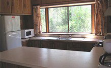 Eco Huts - Jervis Bay Getaways - Dalby Accommodation 4