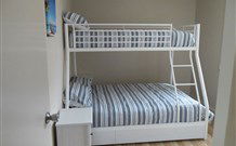 Lyrebird Dell - Dalby Accommodation 1