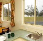 Mavis's Kitchen and Cabins - Dalby Accommodation