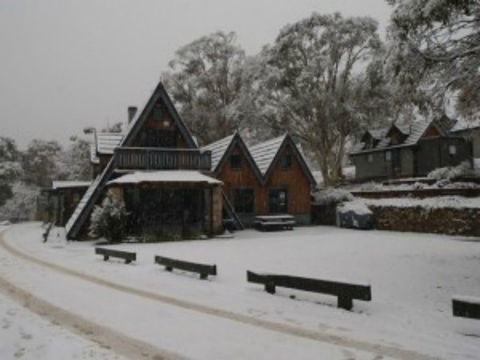 Habitat Chalet - Dalby Accommodation 0