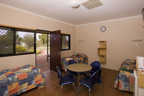 Kings Canyon Holiday Park - Dalby Accommodation 6