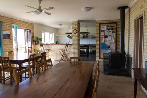Augusta - Cape Leeuwin YHA - Dalby Accommodation 3
