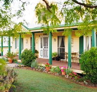 Birdhouse Cottage and Bed and Breakfast - Dalby Accommodation