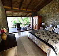 The Stonehouse Retreat - Dalby Accommodation