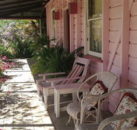 Barcaldine Blacksmiths Cottage - Dalby Accommodation